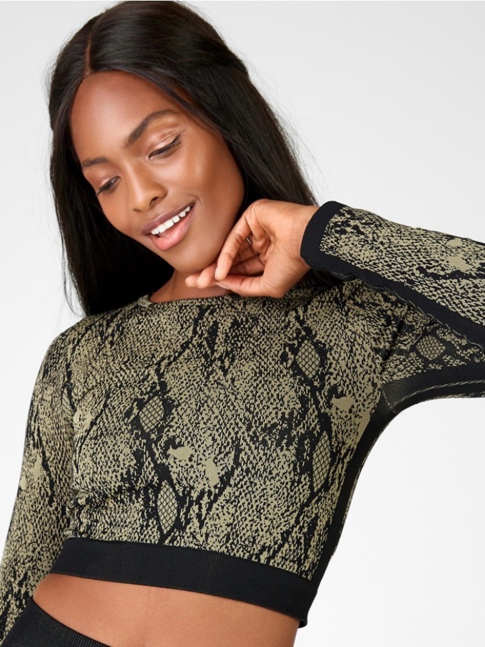 Fabletics Kamila Snakeskin Seamless Long-Sleeve Top Green Reptile Size S